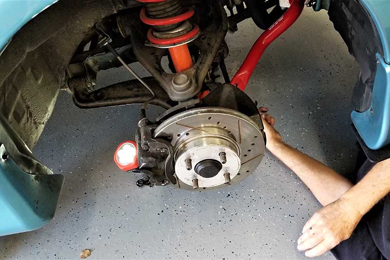 cleaning car breaks
